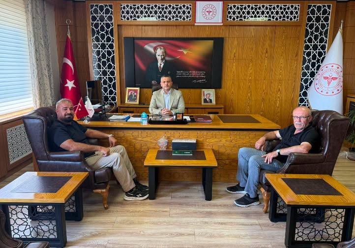 GAZETECİLERDEN PROF.DR. SİNAN ZEHİR'E ZİYARET